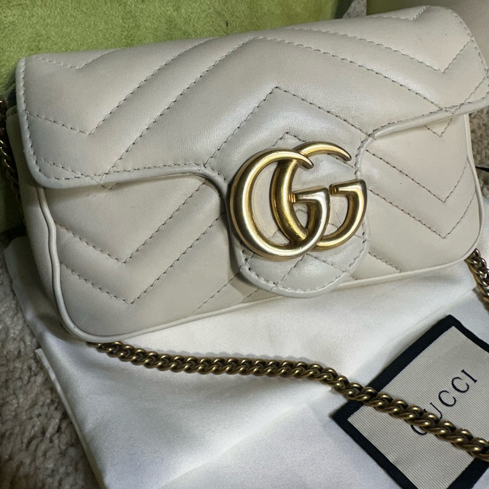 Authentic GG Gucci Marmont Super Mini
